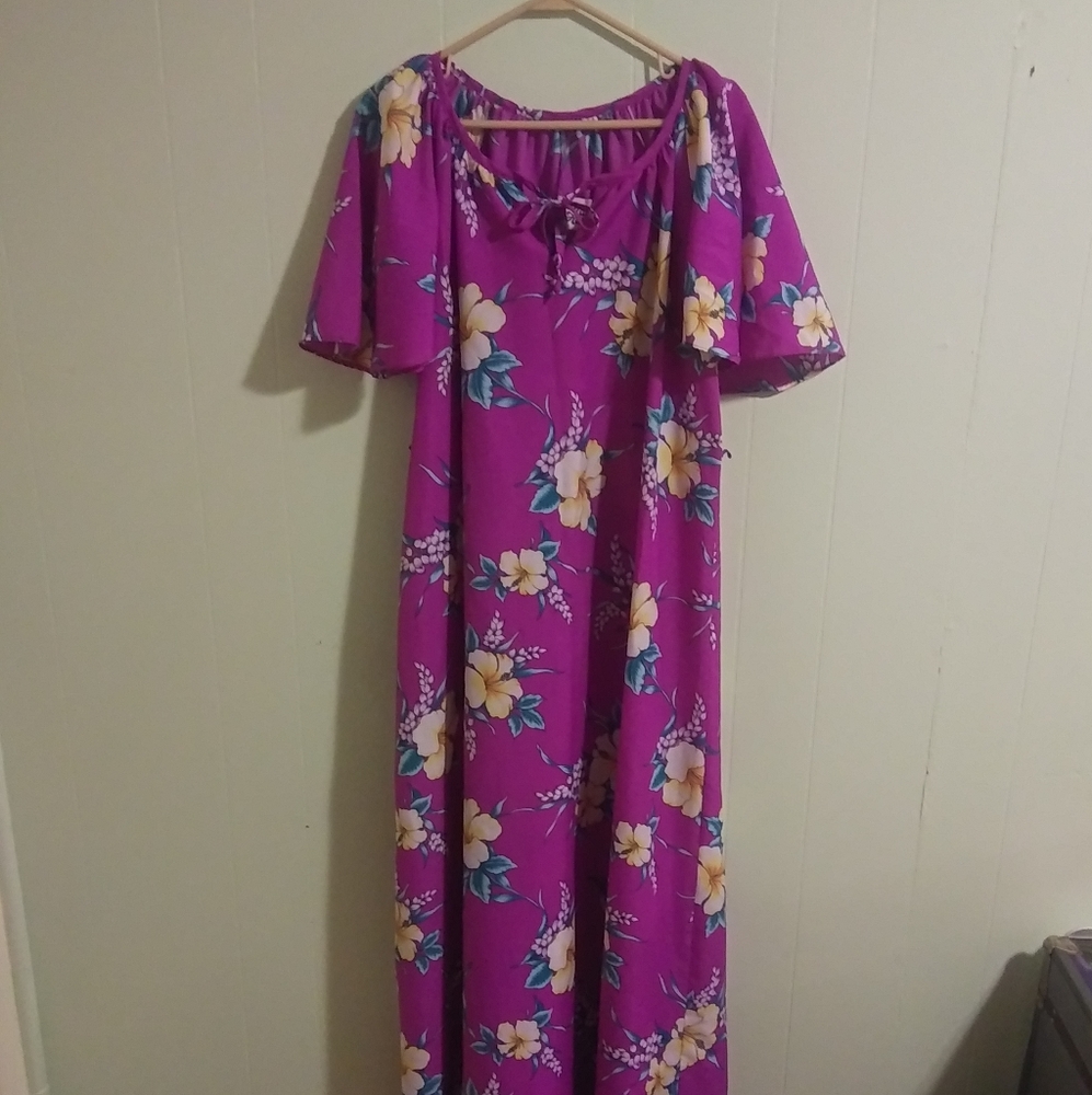 Hilo Hattie's Purple Vintage Hawaiian Dress Large